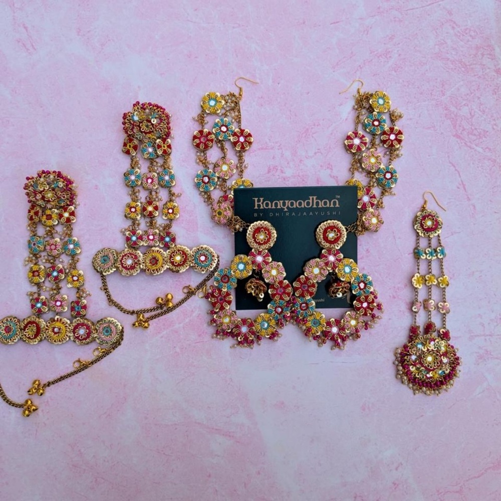Kanyaadhan Handmade Floral Earrings,  Tikka and Haathpool Set